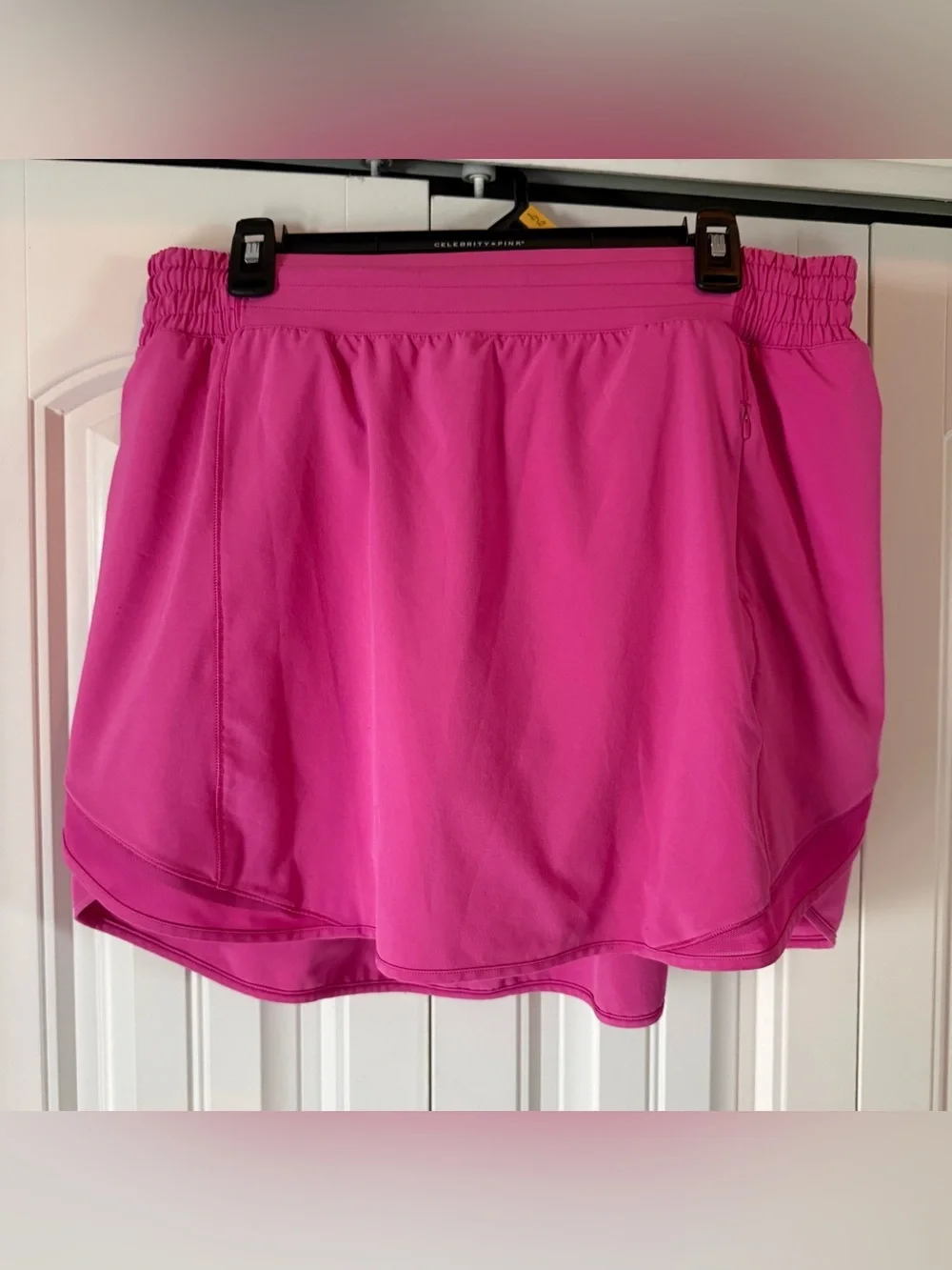 Lululemon Hotty Hot High-Rise Skirt (Sonic Pink / Bright Pink) - Size 12